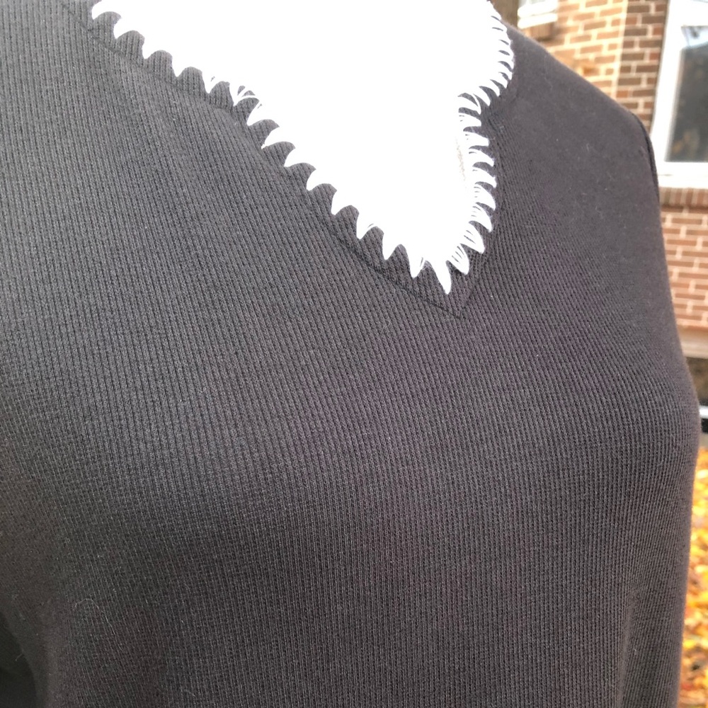 Rafaella☀️Black tunic top with embroidered edges - Picture 2 of 9